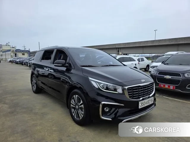 Kia The New Carnival 2019 Черный из Кореи