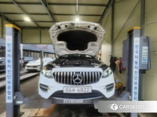 Mercedes-Benz E-Class W213 2018 Белый из Кореи