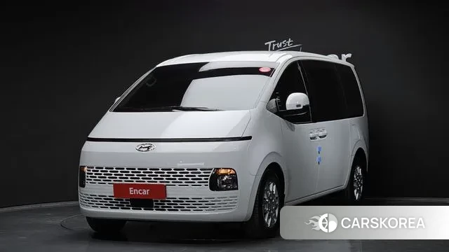 Hyundai Staria 2023 Белый из Кореи