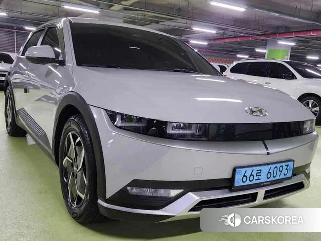 Hyundai Ionic 5 2021 Серебристо-серый из Кореи
