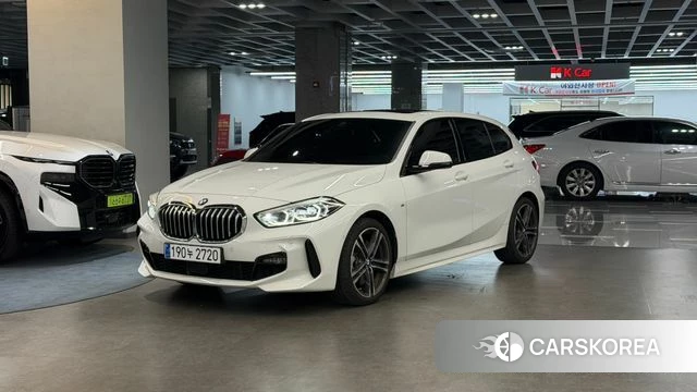 BMW 1 Series (F40) 2023 Белый из Кореи