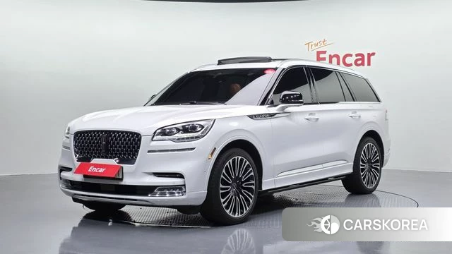 Lincoln Aviator 2nd generation 2023 Белый из Кореи