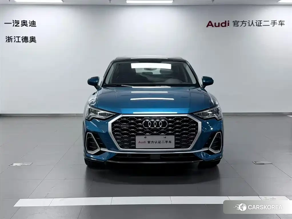 Audi Q3 Sportback 2023 Синий из Китая