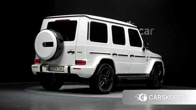Mercedes-Benz G-Class W463b 2020 Белый из Кореи