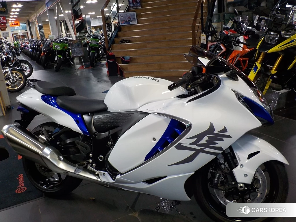 Проданный Suzuki GSX1300R HAYABUSA 2024 из Японии, фото 2
