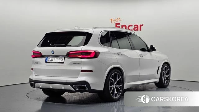 BMW X5 (G05) 2023 Белый из Кореи