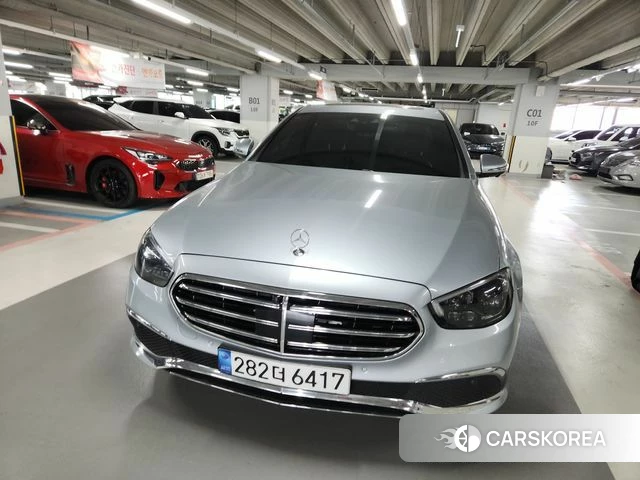 Mercedes-Benz E-Class W213 2022 Серебряный из Кореи