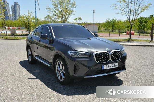BMW X4 (G02) 2023 Серый из Кореи