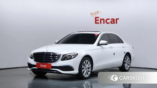 Mercedes-Benz E-Class W213 2020 Белый из Кореи