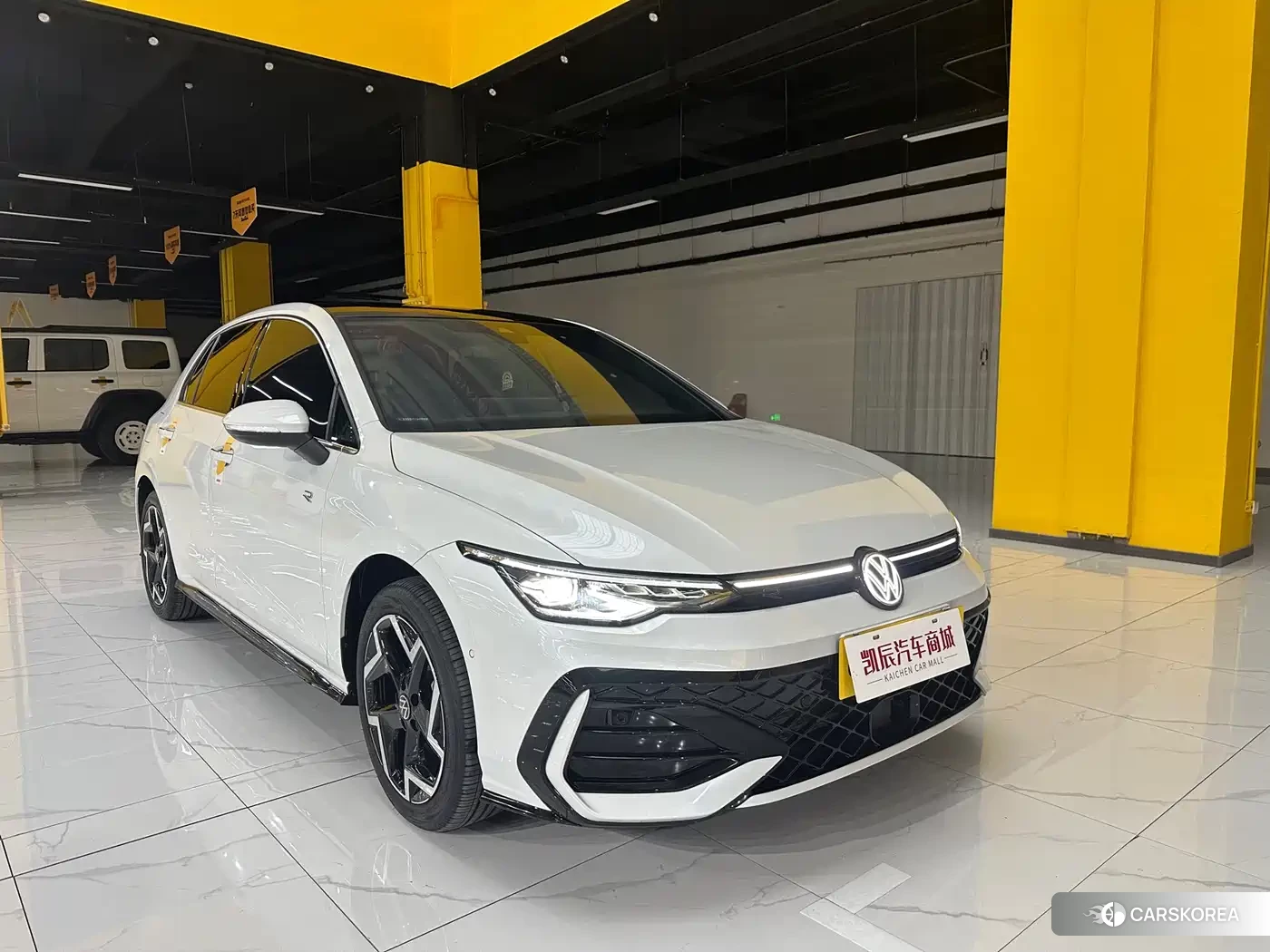 Volkswagen Golf 2025 Белый из Китая