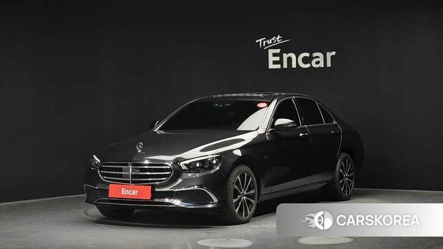 Mercedes-Benz E-Class W213 2021 Серый из Кореи