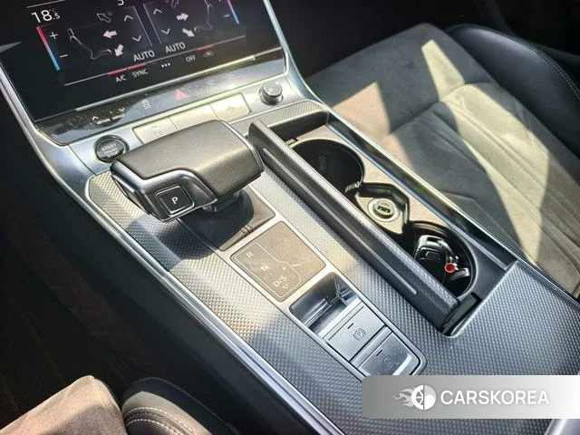Audi A6L 2024 Черный из Китая