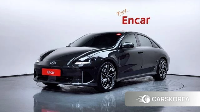 Hyundai Ionic 6 2022 Темно-зеленый из Кореи