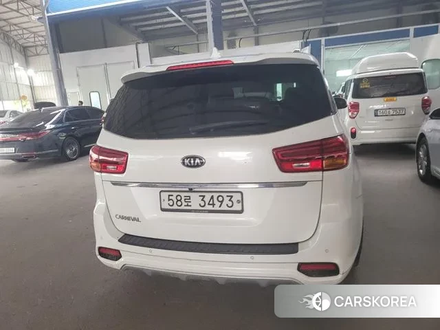 Kia The New Carnival 2018 Белый из Кореи