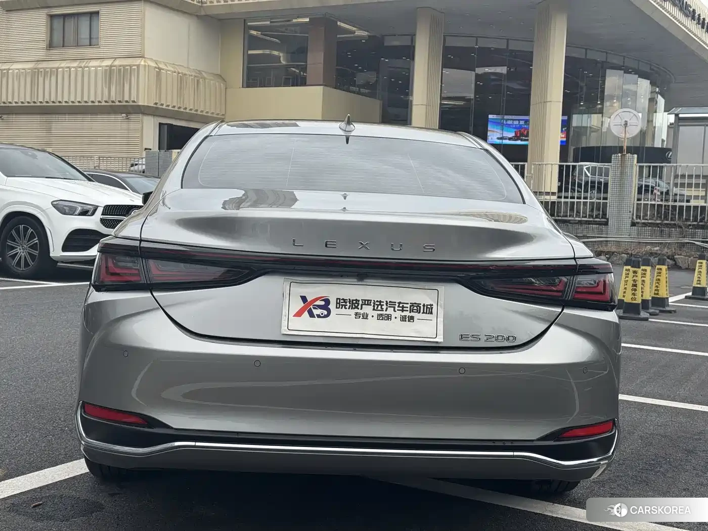 Lexus ES 2025 Silver/gray из Китая