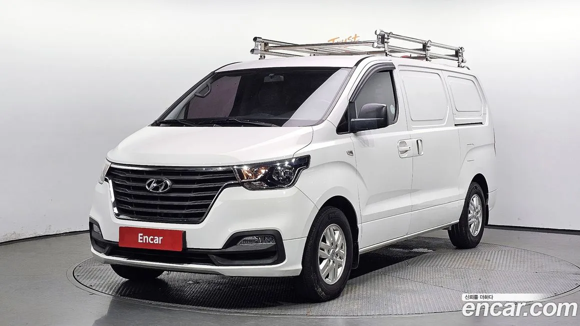 Hyundai The New Grand Starex 2018 Белый из Кореи