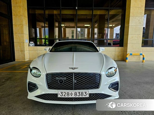 Bentley Continental GT 4th Generation 2025 Белый из Кореи