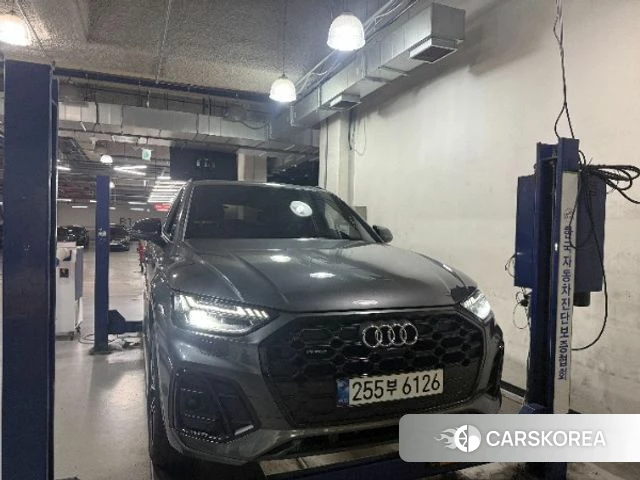 Audi Q5 (FY) 2024 Серебристо-серый из Кореи