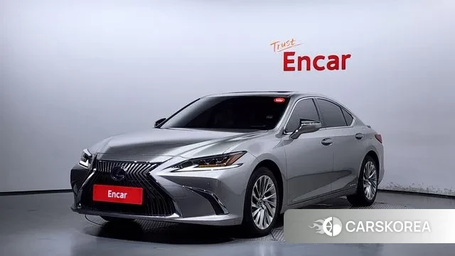 Lexus ES300h 7th generation 2021 Серебряный из Кореи