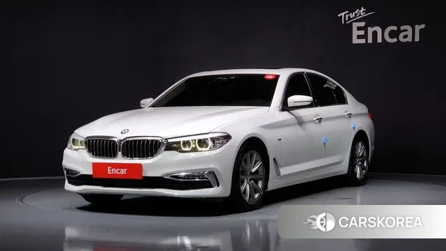 BMW 5 Series (G30) 2018 Белый из Кореи