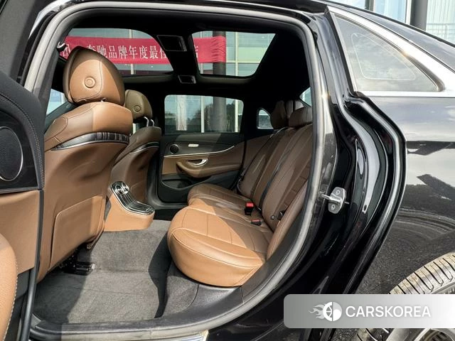 Mercedes-Benz E-class 2021 Черный из Китая