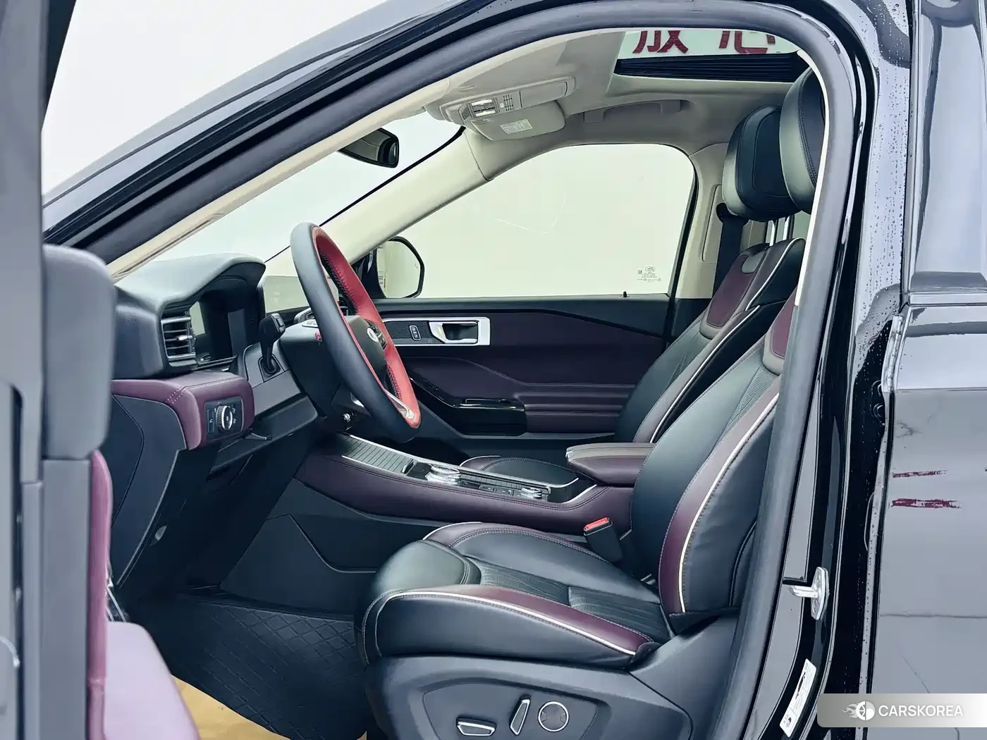Ford Explorer 2023 Черный из Китая