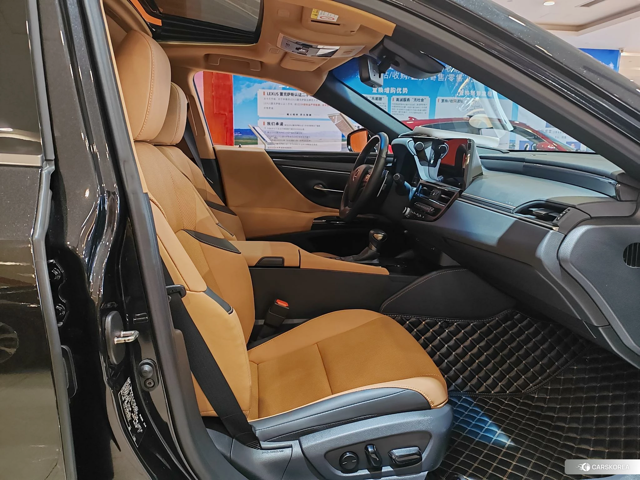 Lexus ES 2023 Черный из Китая