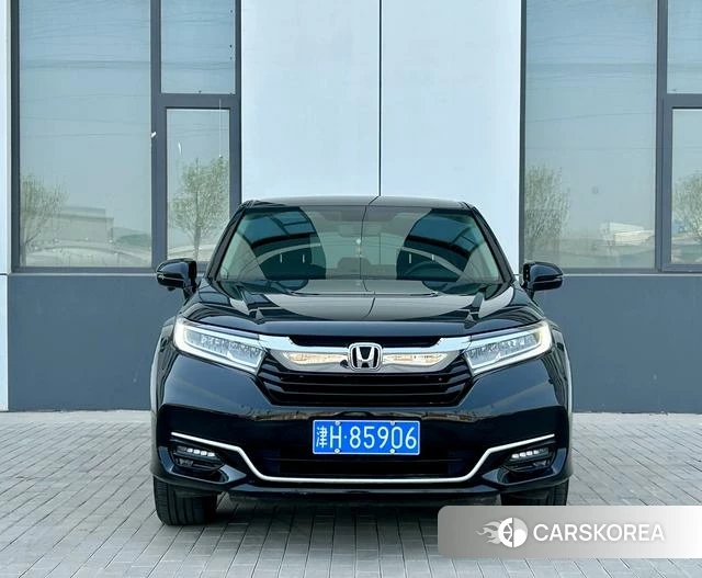 Honda Crown Road 2023 Черный из Китая