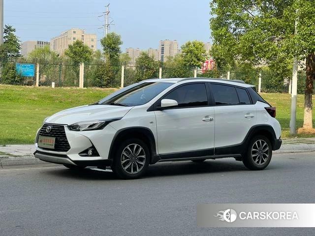 Toyota YARIS L Zhixuan 2022 Белый из Китая
