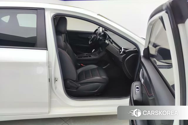 MG MG6 2022 Белый из Китая