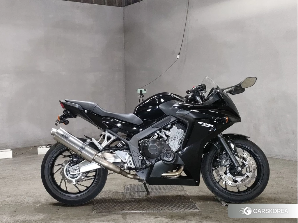 Проданный Honda CBR650F 2014 из Японии