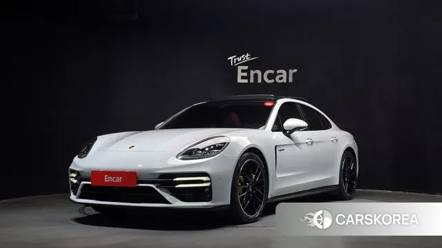 Porsche Panamera (971) 2022 Белый из Кореи