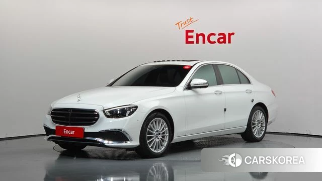Mercedes-Benz E-Class W213 2022 Белый из Кореи
