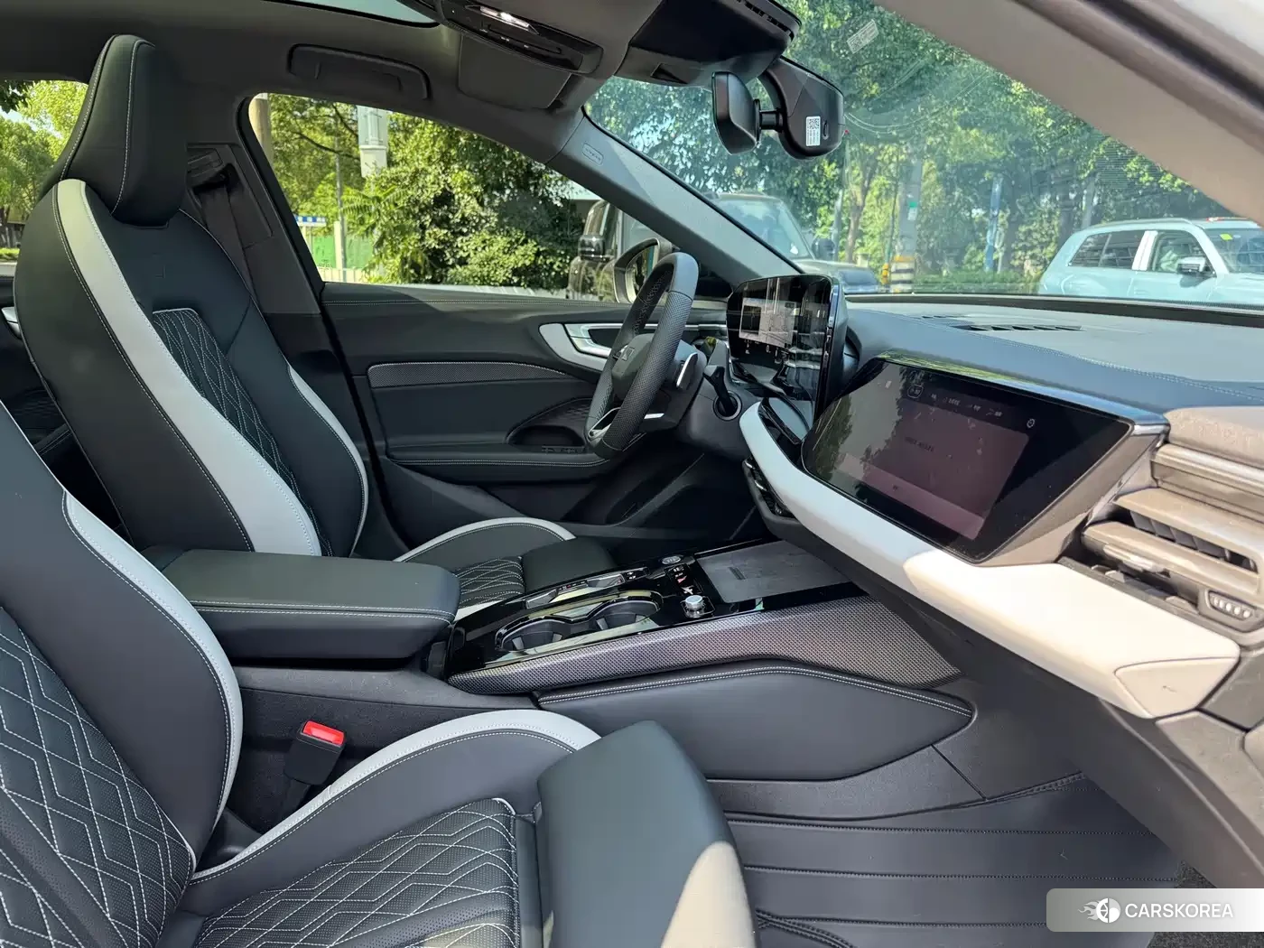 Audi A5L 2026 Белый из Китая