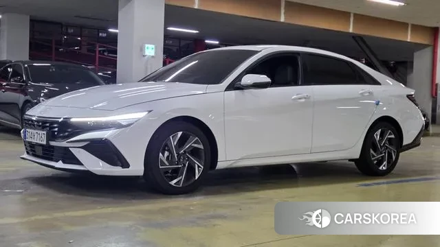 Hyundai The New Avante (CN7) 2023 Белый из Кореи