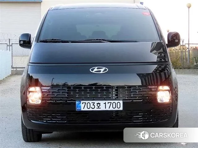 Hyundai Staria 2024 Черный из Кореи