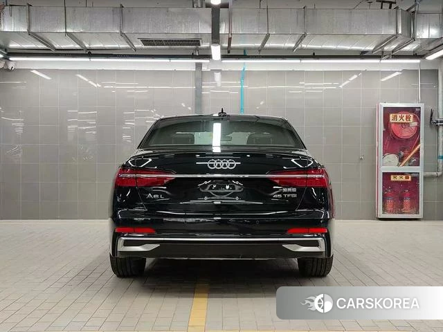 Audi A6L 2024 Черный из Китая