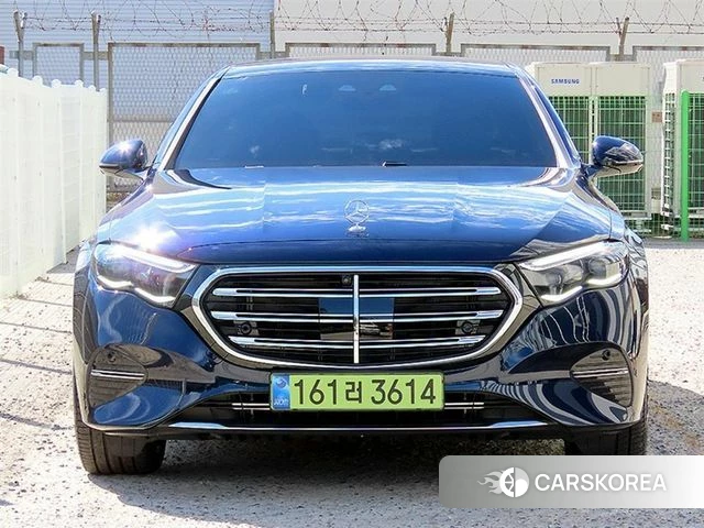 Mercedes-Benz E-Class W214 2026 Синий из Кореи