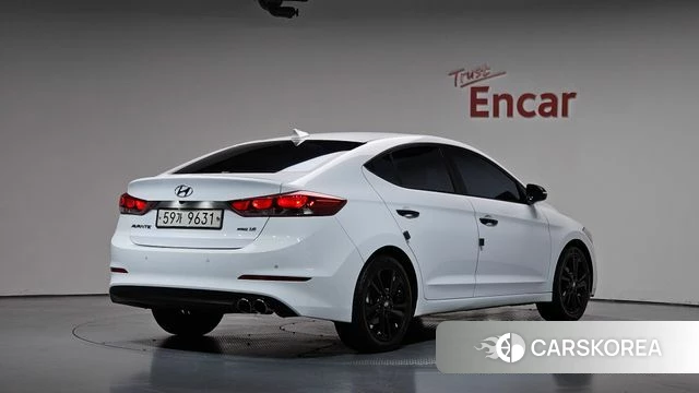 Hyundai Avante AD 2018 Белый из Кореи