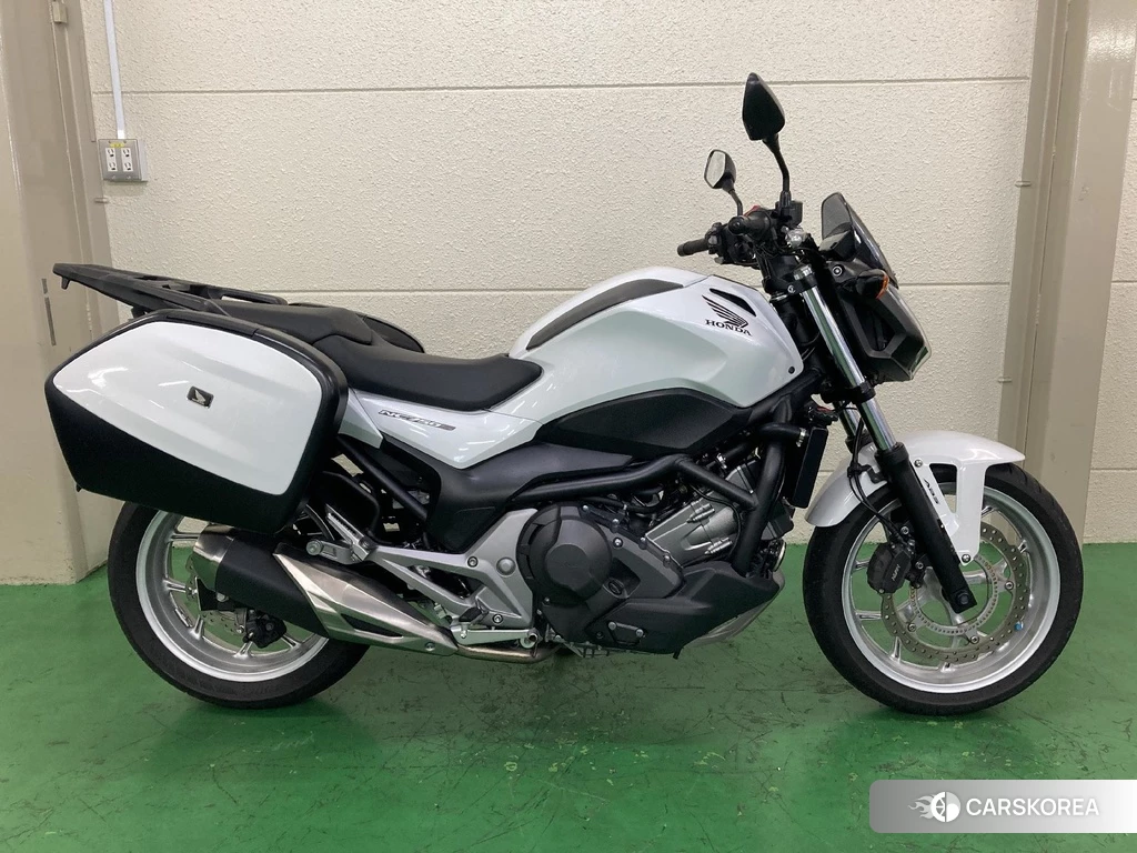 Проданный Honda NC750S DCT ABS 2017 из Японии