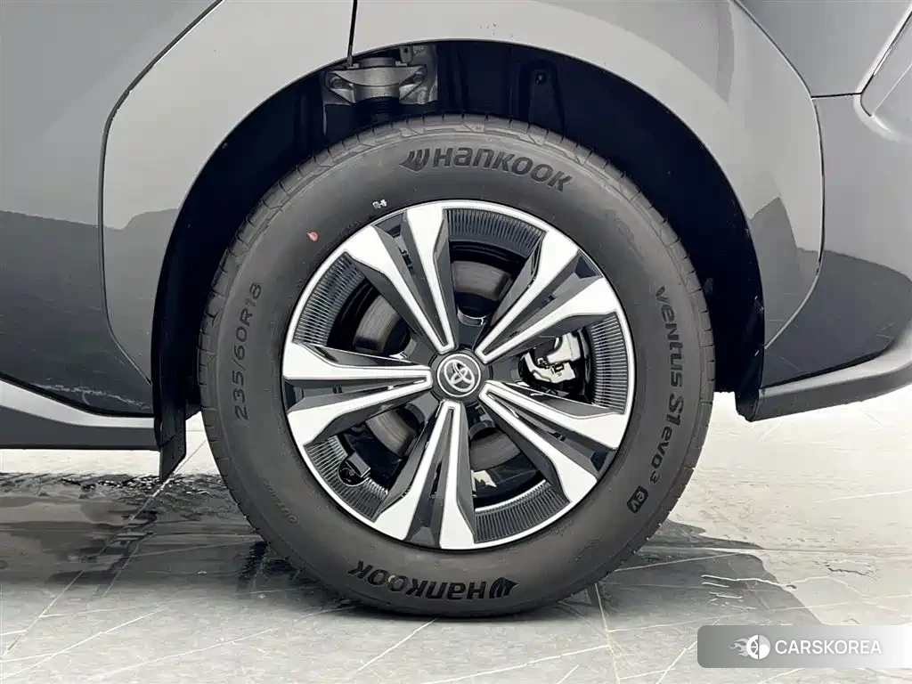 Toyota bZ4X 2026 Черный из Китая, фото 3