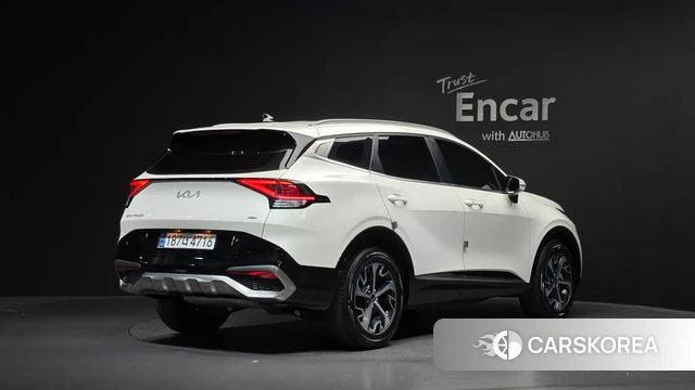 Kia Sportage 5th Generation Hybrid 2023 Белый из Кореи