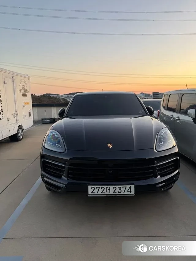 Porsche Cayenne (PO536) 2020 Черный из Кореи