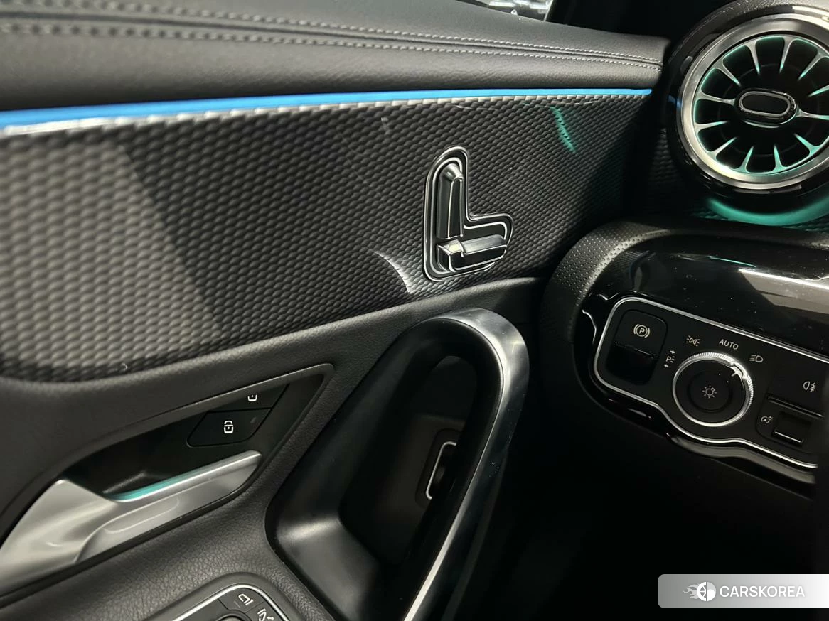 Mercedes-Benz Class A 2021 Белый из Китая