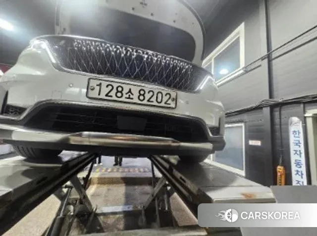 Kia Carnival 4th generation 2023 Белый из Кореи