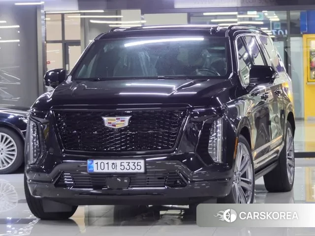 Cadillac Escalade 5th Generation 2025 Черный из Кореи