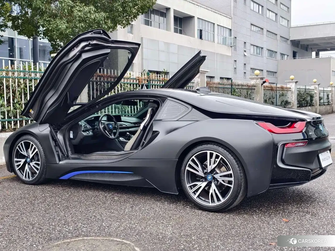 BMW i8 2018 Черный из Китая