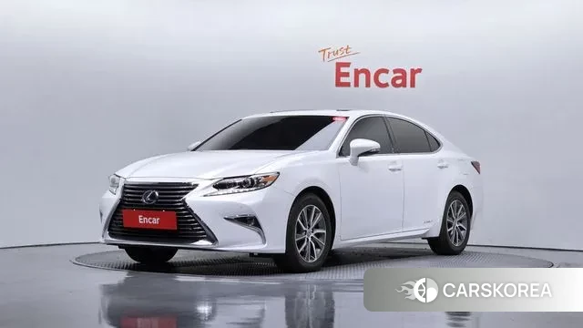 Lexus New ES300h 2018 Белый из Кореи