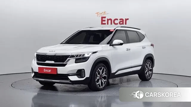 Kia Seltos 2022 Белый из Кореи