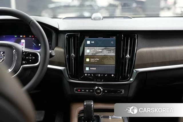 Volvo V90 2023 Темно-серый из Китая